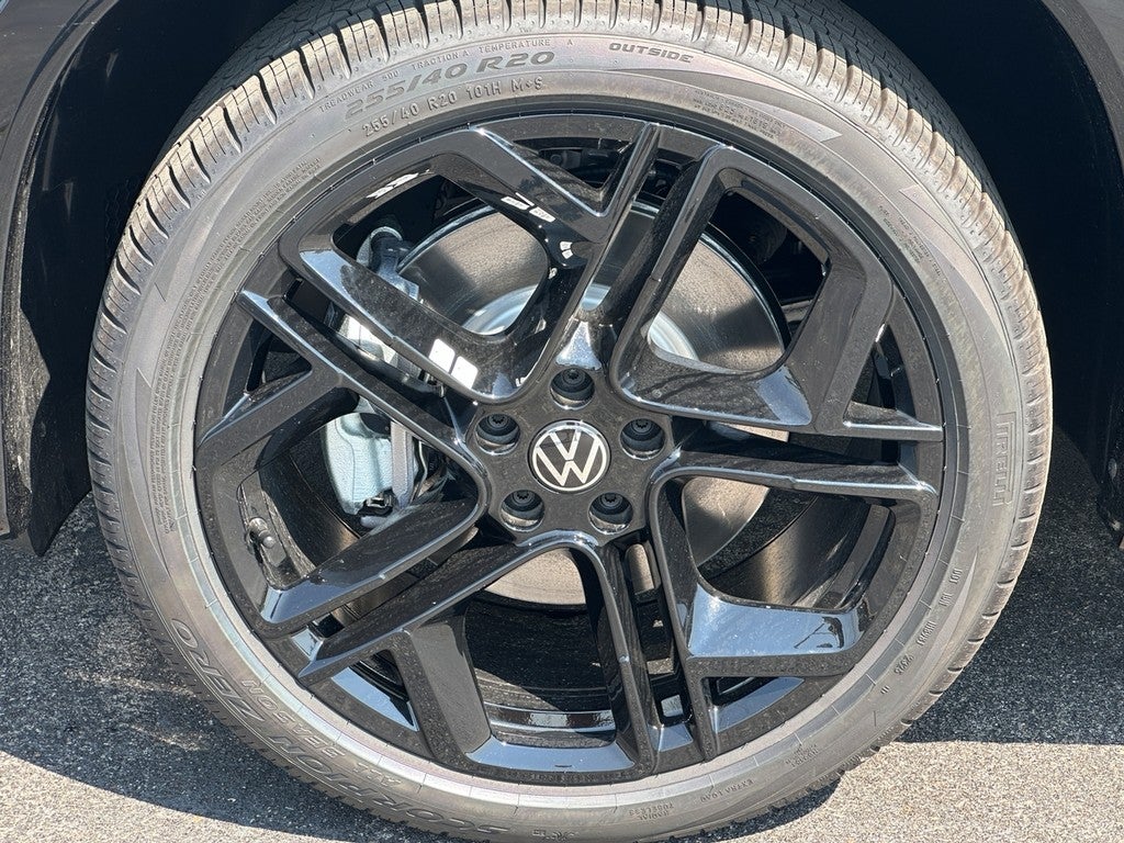 2025 Volkswagen Tiguan 2.0T SE R-Line Black 4MOTION