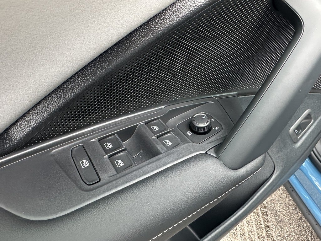 2026 Volkswagen Tiguan 2.0T SE R-Line Black 4MOTION