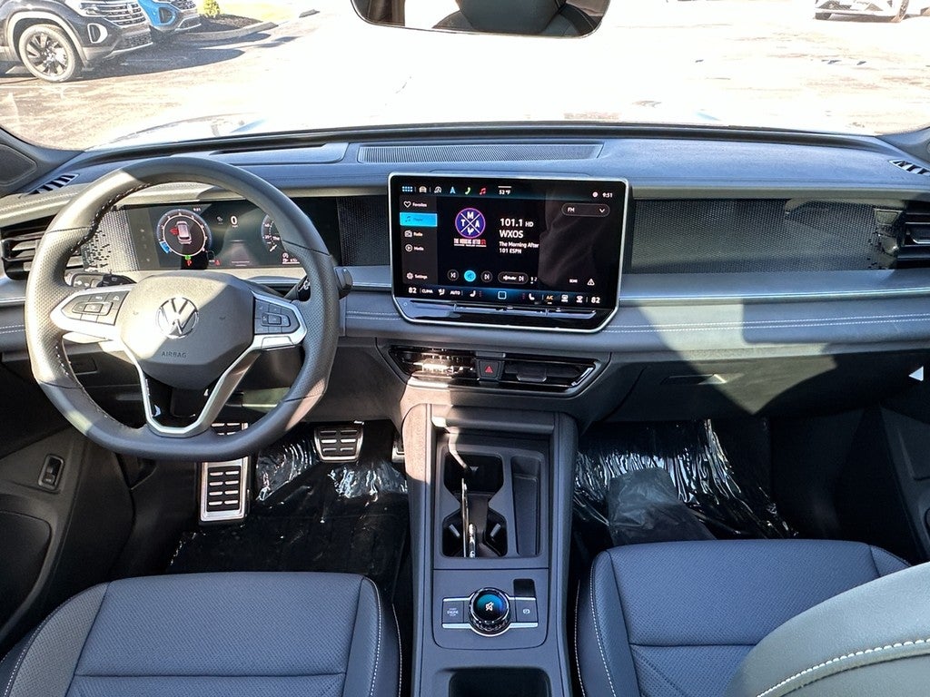 2025 Volkswagen Tiguan 2.0T SE R-Line Black 4MOTION