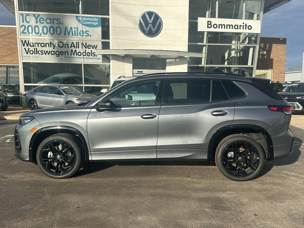 2026 Volkswagen Tiguan 2.0T SE R-Line Black 4MOTION