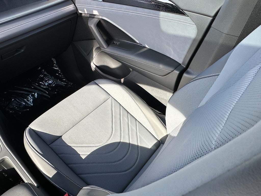 2026 Volkswagen Tiguan 2.0T SE R-Line Black FWD