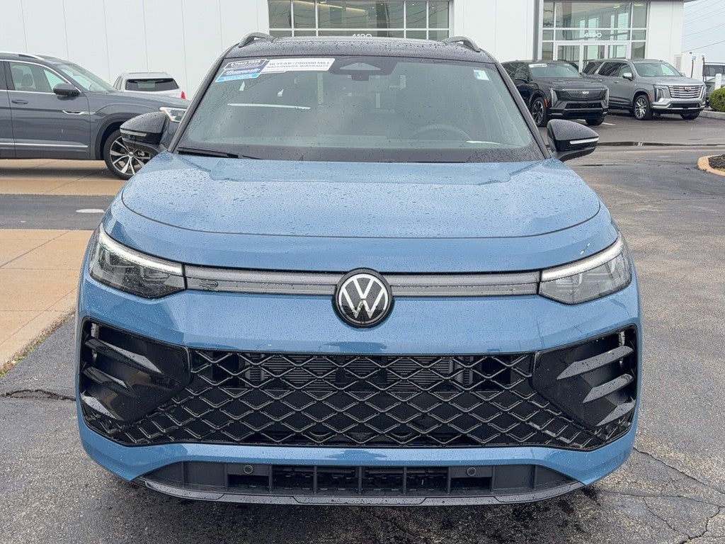 2026 Volkswagen Tiguan 2.0T SE R-Line Black FWD