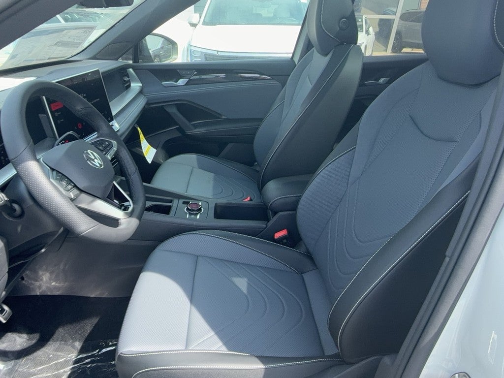 2026 Volkswagen Tiguan 2.0T SE R-Line Black FWD