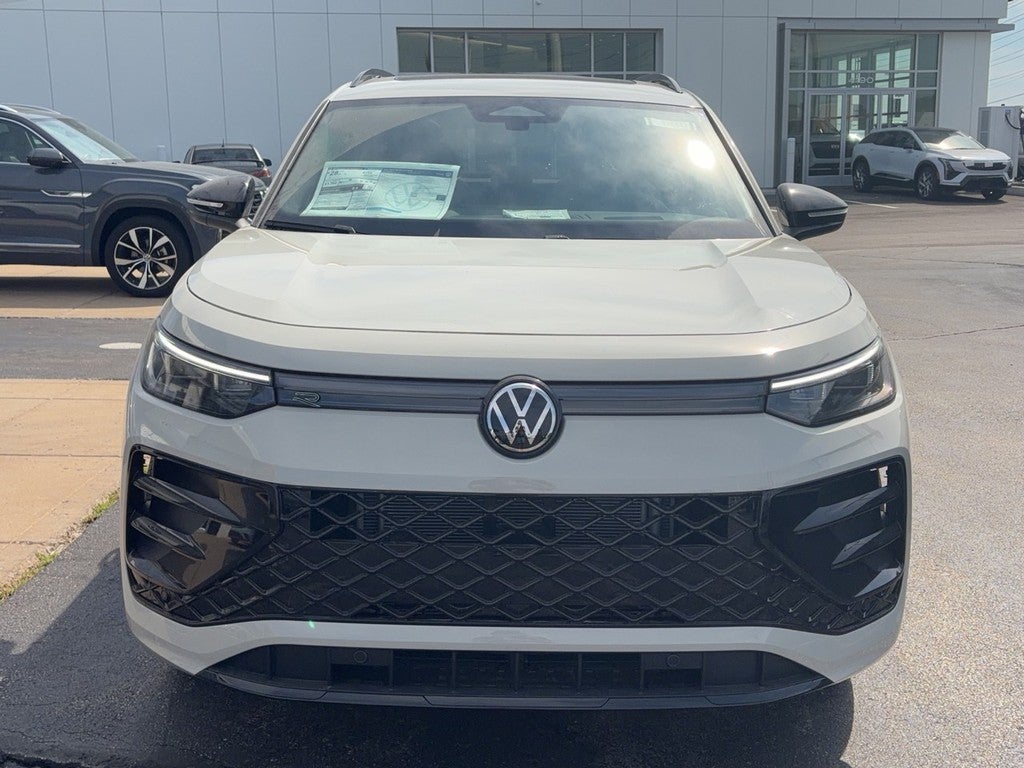 2026 Volkswagen Tiguan 2.0T SE R-Line Black FWD