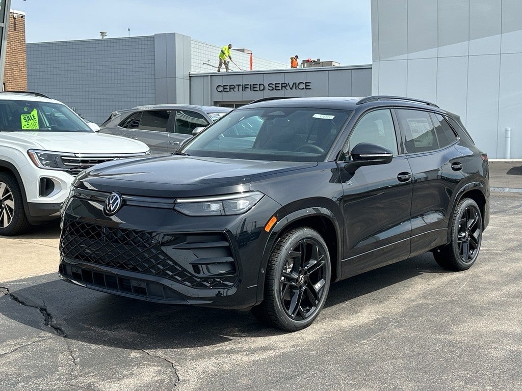 2026 Volkswagen Tiguan 2.0T SE R-Line Black FWD