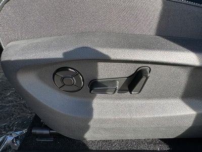 2025 Volkswagen Tiguan 2.0T SE 4MOTION