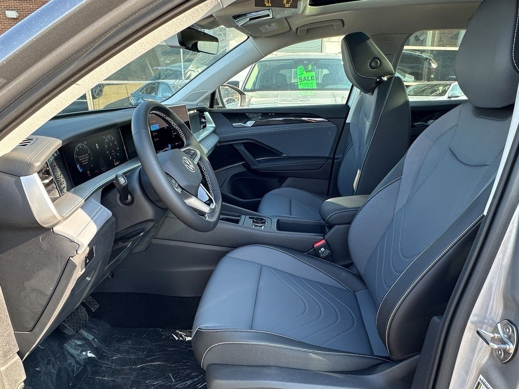 2025 Volkswagen Tiguan 2.0T SE 4MOTION