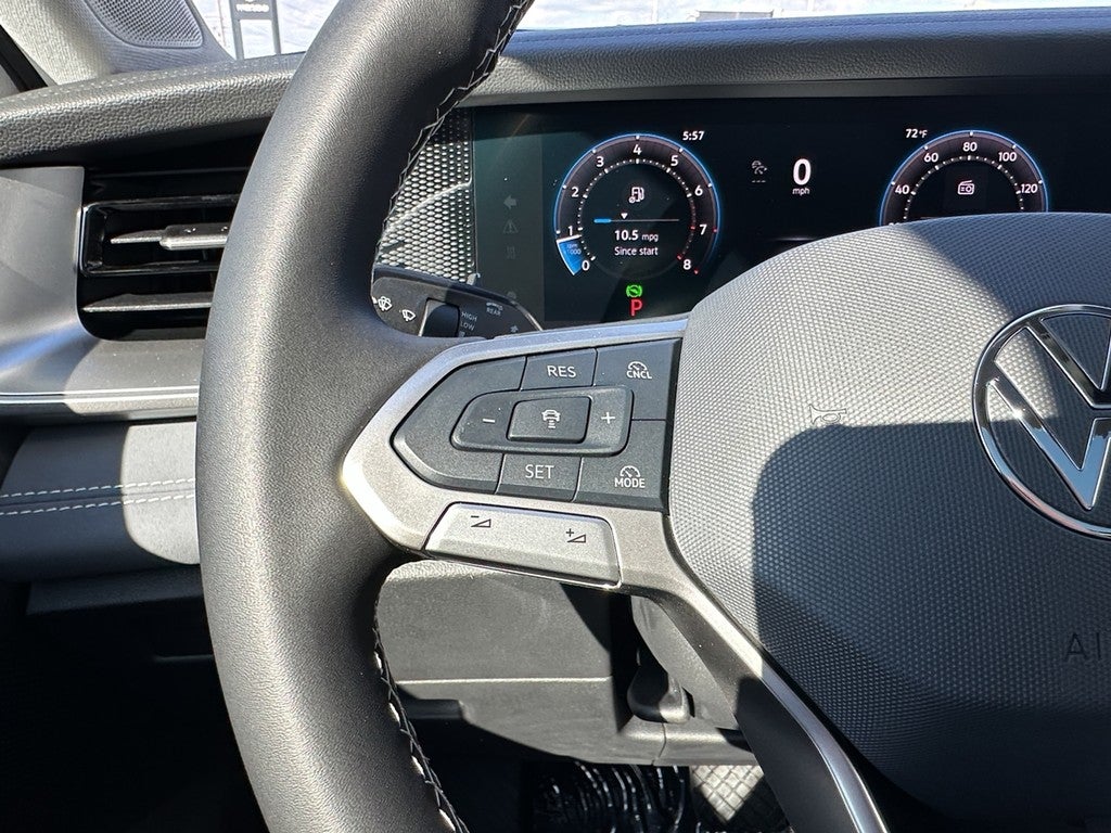 2025 Volkswagen Tiguan 2.0T SE 4MOTION