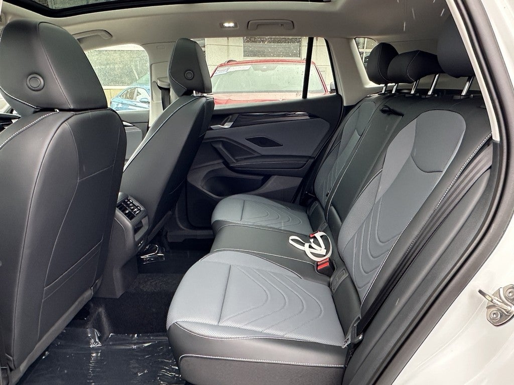 2025 Volkswagen Tiguan 2.0T SE 4MOTION