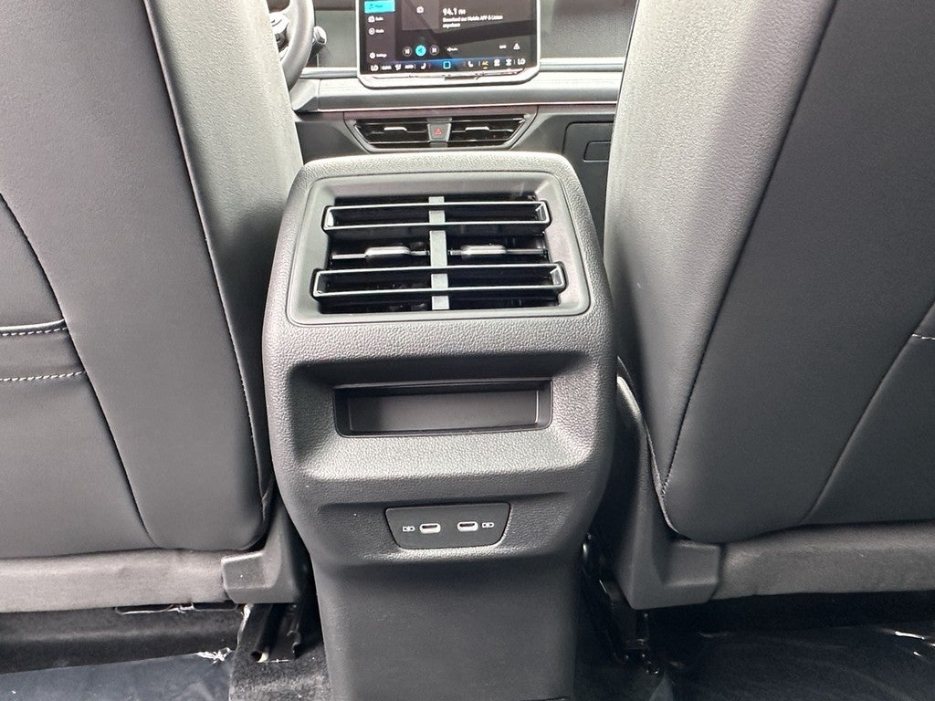 2025 Volkswagen Tiguan 2.0T SE 4MOTION