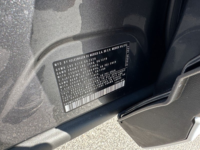 2025 Volkswagen Tiguan 2.0T SE 4MOTION