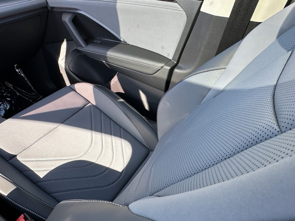 2025 Volkswagen Tiguan 2.0T SE 4MOTION