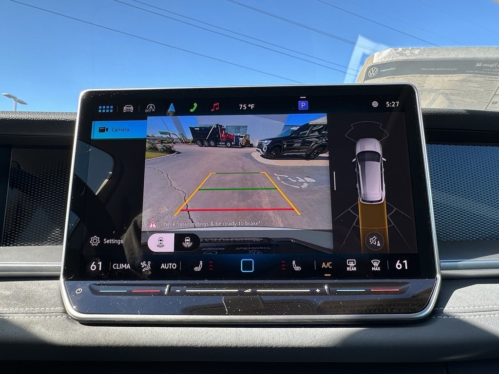 2025 Volkswagen Tiguan 2.0T SE 4MOTION