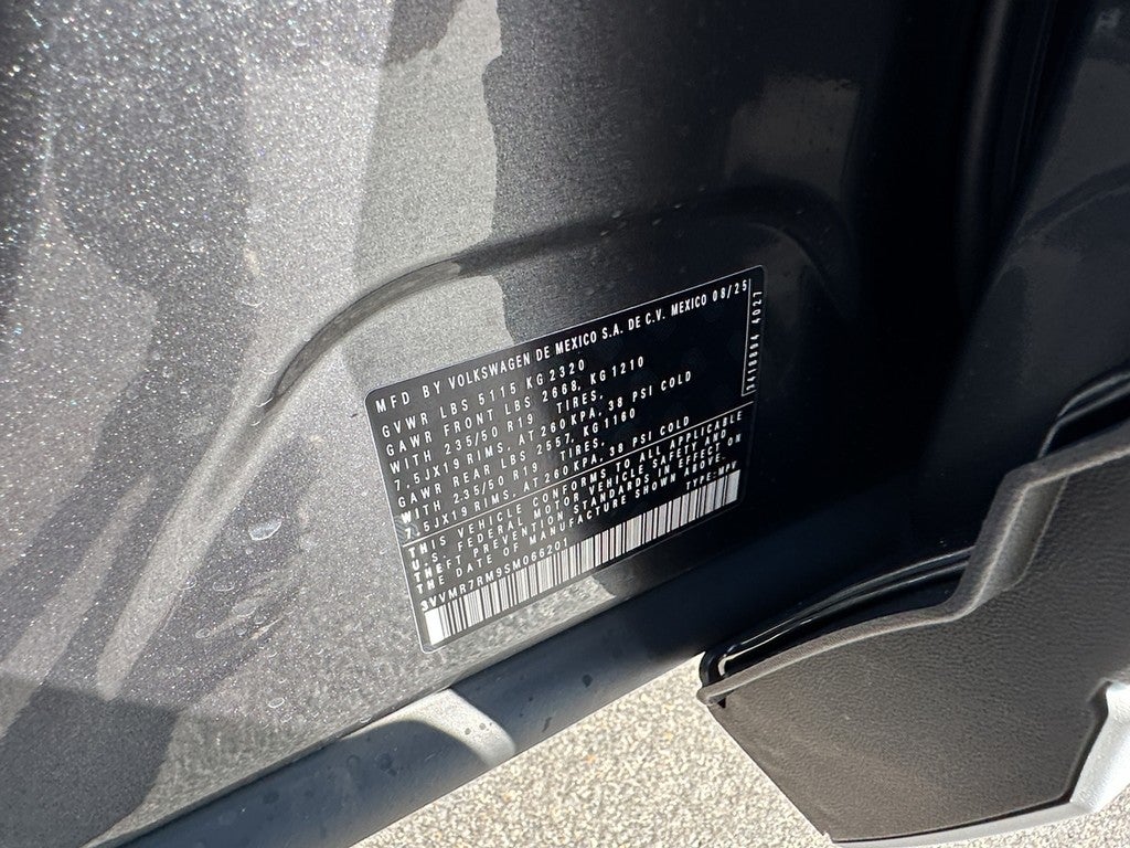 2025 Volkswagen Tiguan 2.0T SE 4MOTION