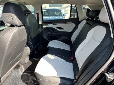 2025 Volkswagen Tiguan 2.0T SE 4MOTION