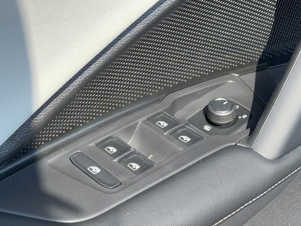 2026 Volkswagen Tiguan 2.0T SE FWD