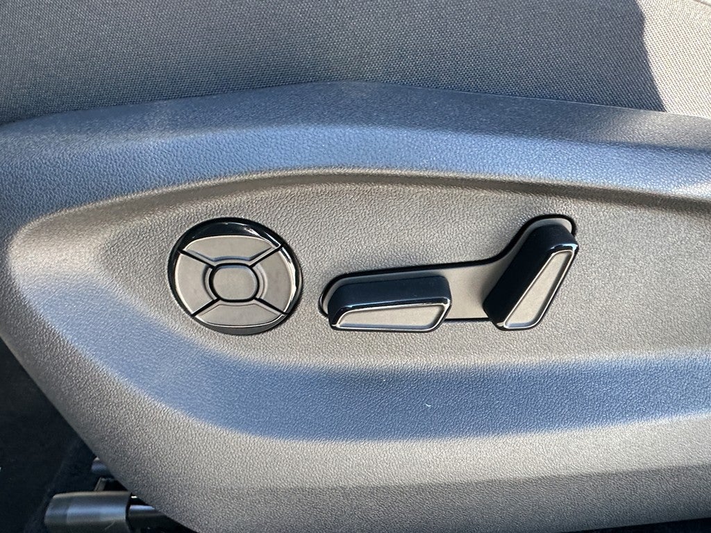 2026 Volkswagen Tiguan 2.0T SE FWD