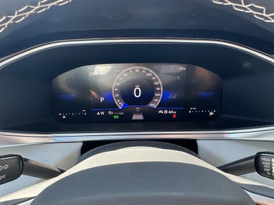2026 Volkswagen Taos SE FWD