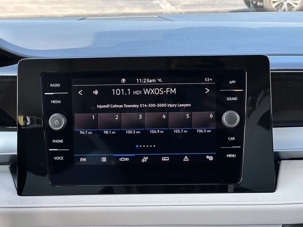 2025 Volkswagen Taos SE FWD