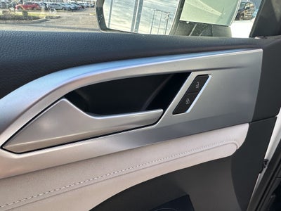 2026 Volkswagen Taos SE FWD