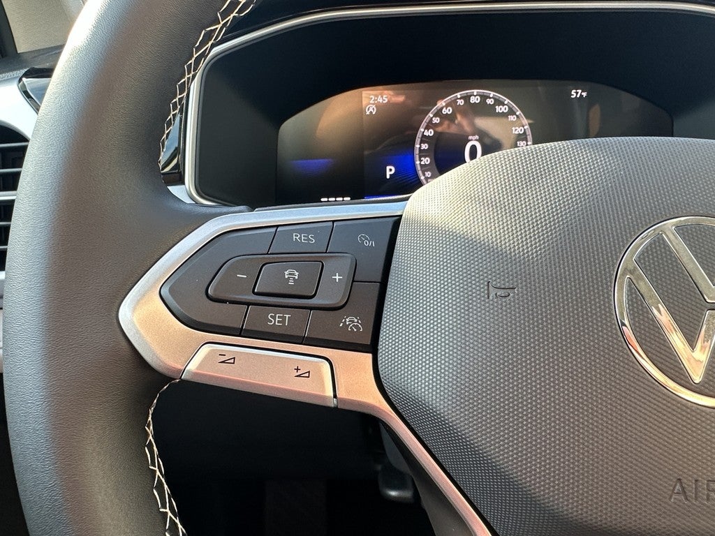 2026 Volkswagen Taos SE FWD