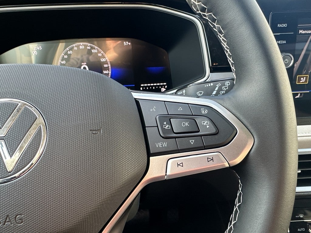 2026 Volkswagen Taos SE FWD