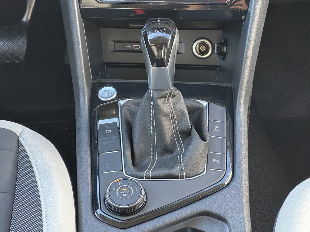 2026 Volkswagen Taos SE 4MOTION