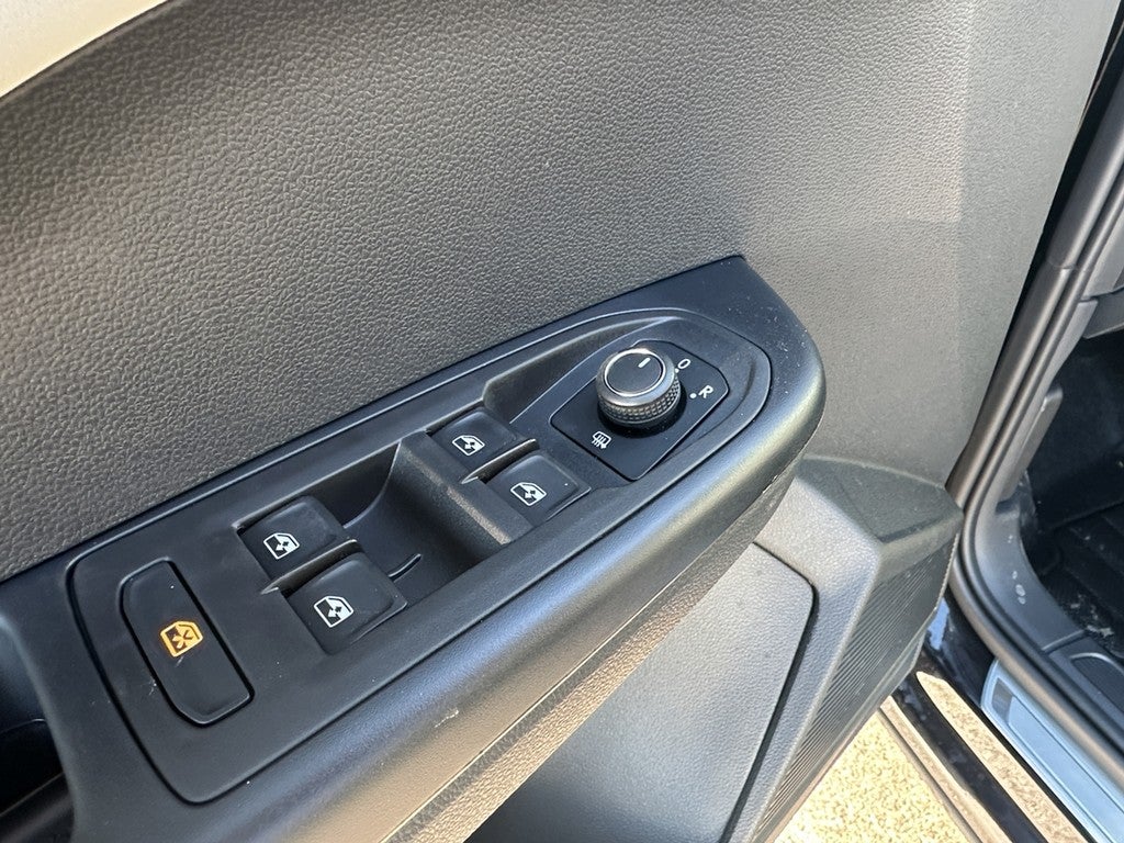 2026 Volkswagen Taos SE 4MOTION