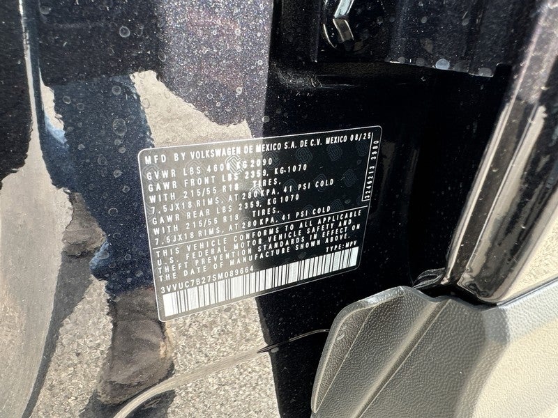 2025 Volkswagen Taos SE 4MOTION