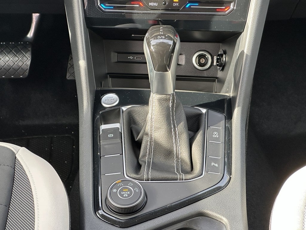 2026 Volkswagen Taos SE 4MOTION