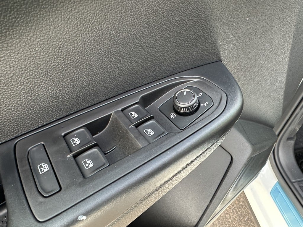 2026 Volkswagen Taos SE 4MOTION