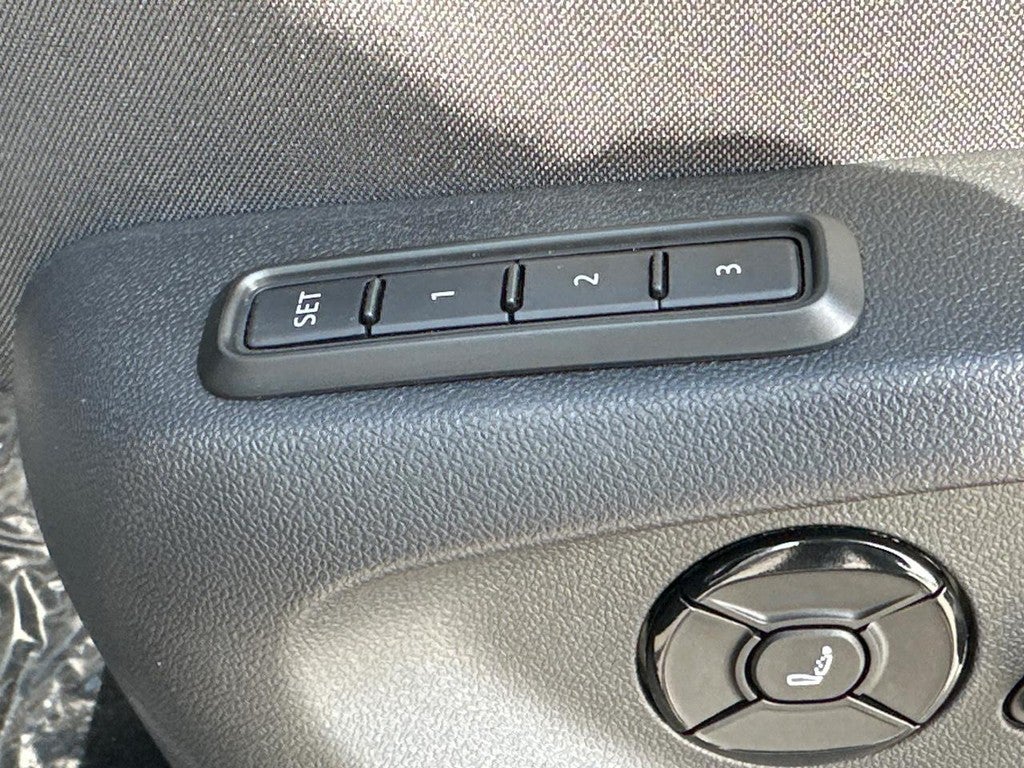 2026 Volkswagen Tiguan 2.0T SEL R-Line Turbo 4MOTION