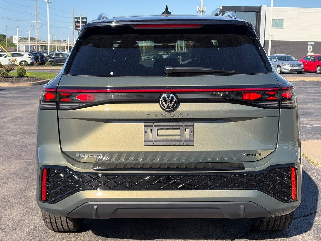 2026 Volkswagen Tiguan 2.0T SEL R-Line Turbo 4MOTION