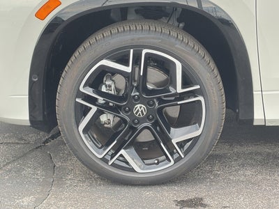 2026 Volkswagen Tiguan 2.0T SEL R-Line Turbo 4MOTION