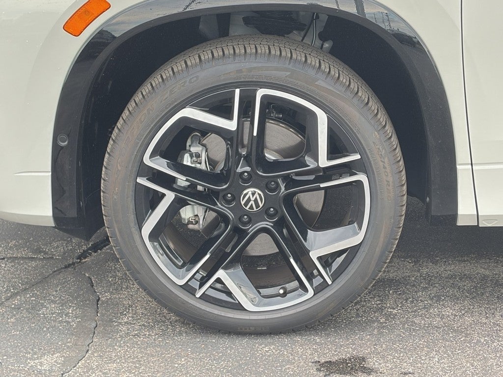 2026 Volkswagen Tiguan 2.0T SEL R-Line Turbo 4MOTION