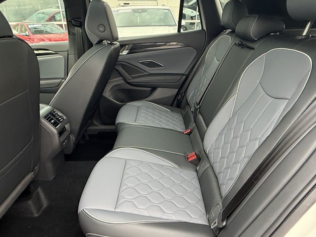 2026 Volkswagen Tiguan 2.0T SEL R-Line Turbo 4MOTION