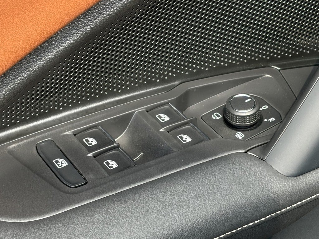 2026 Volkswagen Tiguan 2.0T SEL R-Line Turbo 4MOTION