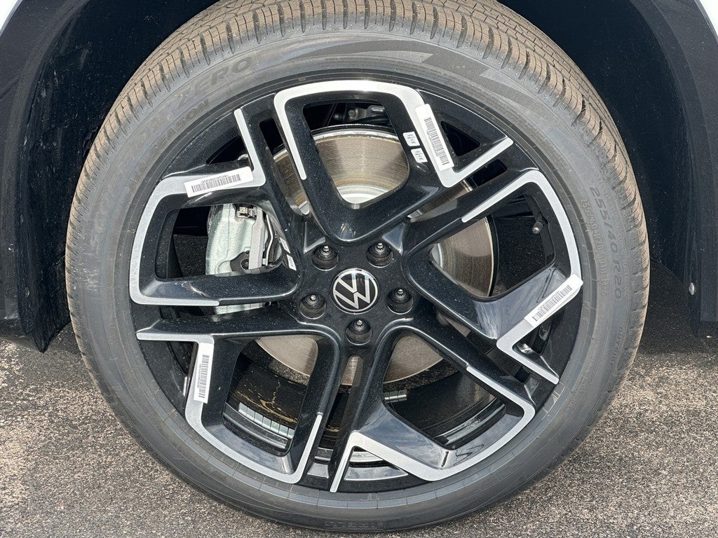 2026 Volkswagen Tiguan 2.0T SEL R-Line Turbo 4MOTION