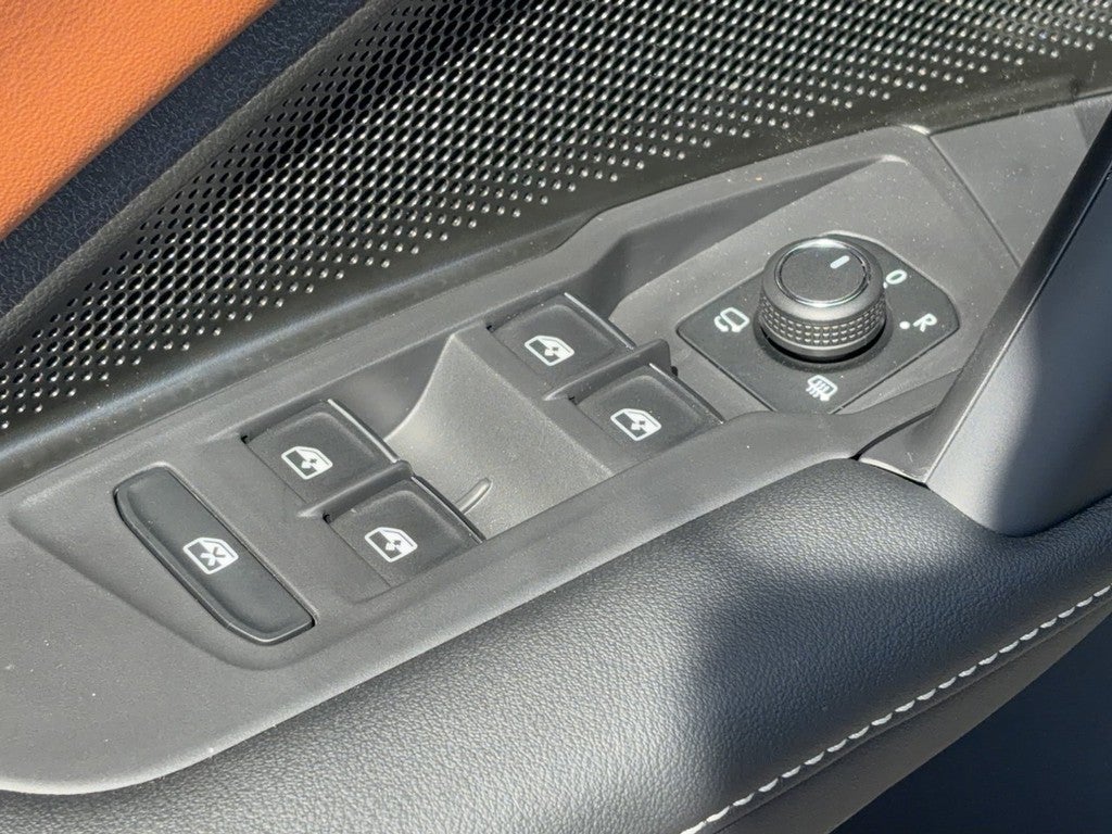 2026 Volkswagen Tiguan 2.0T SEL R-Line Turbo 4MOTION