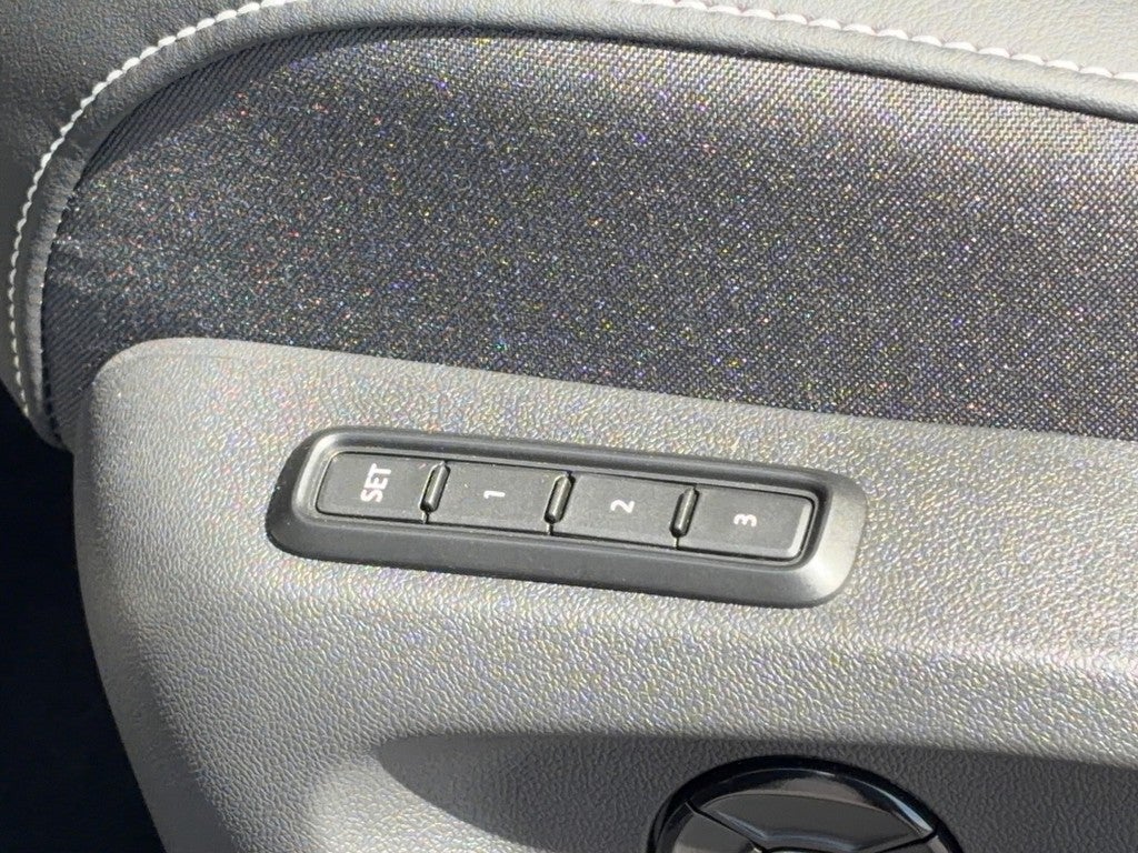 2026 Volkswagen Tiguan 2.0T SEL R-Line Turbo 4MOTION