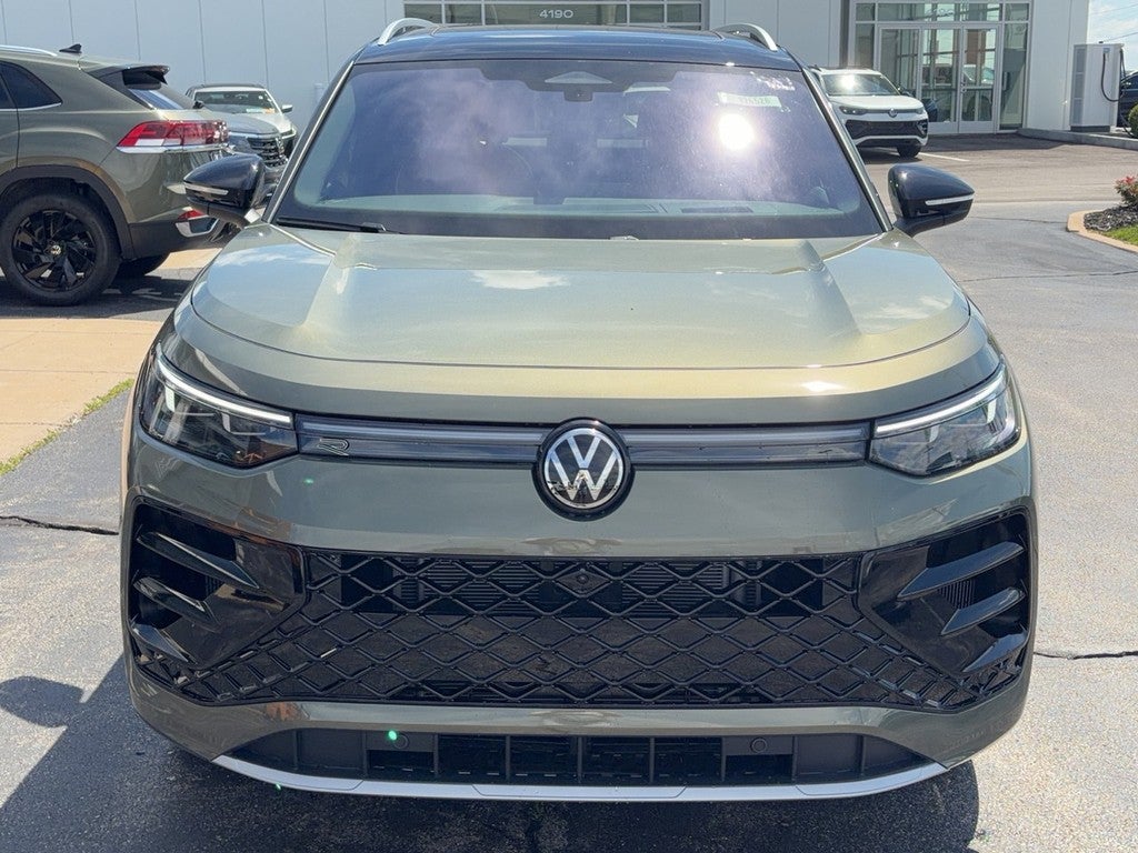 2026 Volkswagen Tiguan 2.0T SEL R-Line Turbo 4MOTION