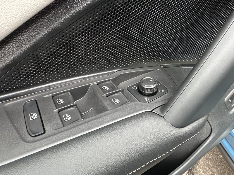 2026 Volkswagen Tiguan 2.0T SEL R-Line Turbo 4MOTION