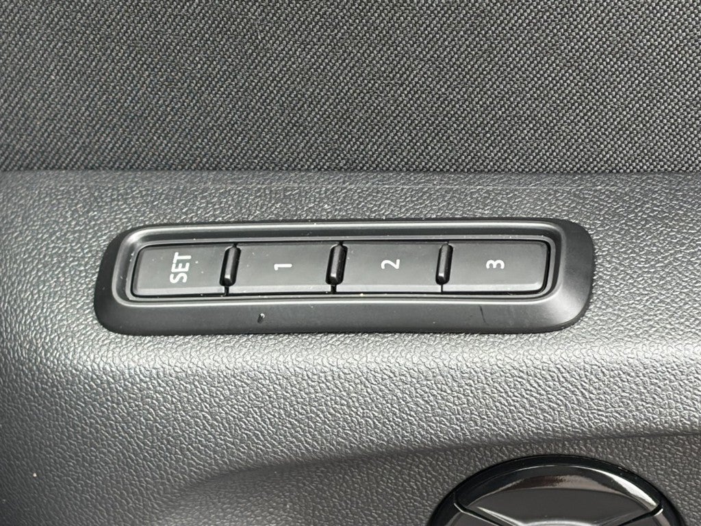 2026 Volkswagen Tiguan 2.0T SEL R-Line Turbo 4MOTION
