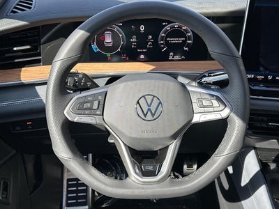 2026 Volkswagen Tiguan 2.0T SEL R-Line Turbo 4MOTION