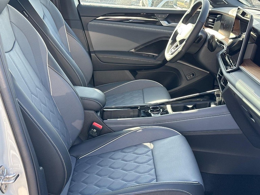 2026 Volkswagen Tiguan 2.0T SEL R-Line Turbo 4MOTION