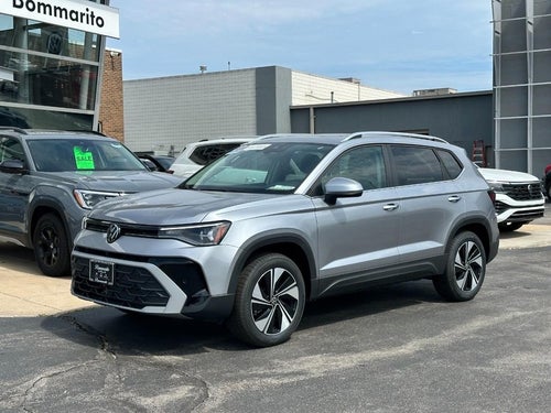 2025 Volkswagen Taos SE 4MOTION
