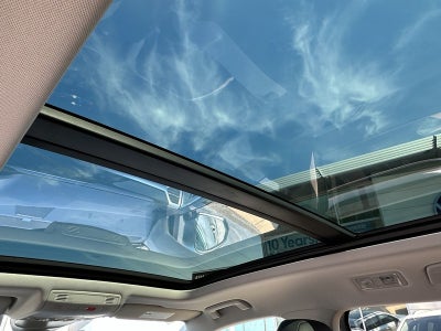 2025 Volkswagen Taos SE 4MOTION