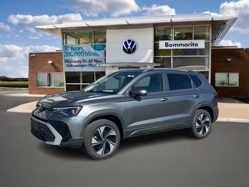 2025 Volkswagen Taos SE 4MOTION