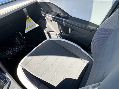 2025 Volkswagen Taos SE 4MOTION