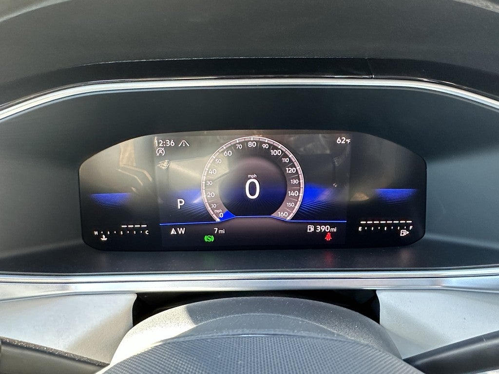 2025 Volkswagen Taos SE 4MOTION